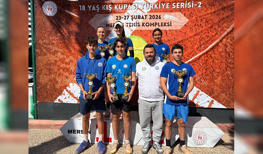 Adanalı Gençler Kortta Fırtına Gibi Esti