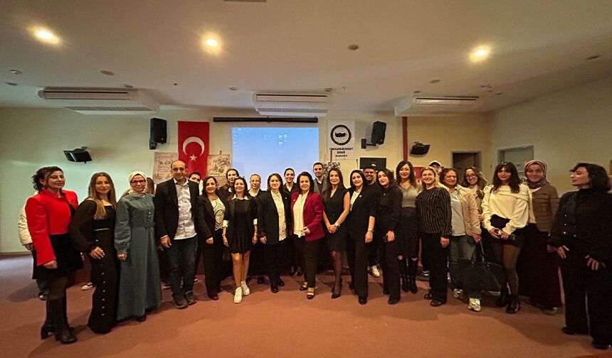 Çukurova Üniversitesi İletişim Fakültesi’nden Tarihi 8 Mart Etkinliği: Kadın Hakları Mercek Altında