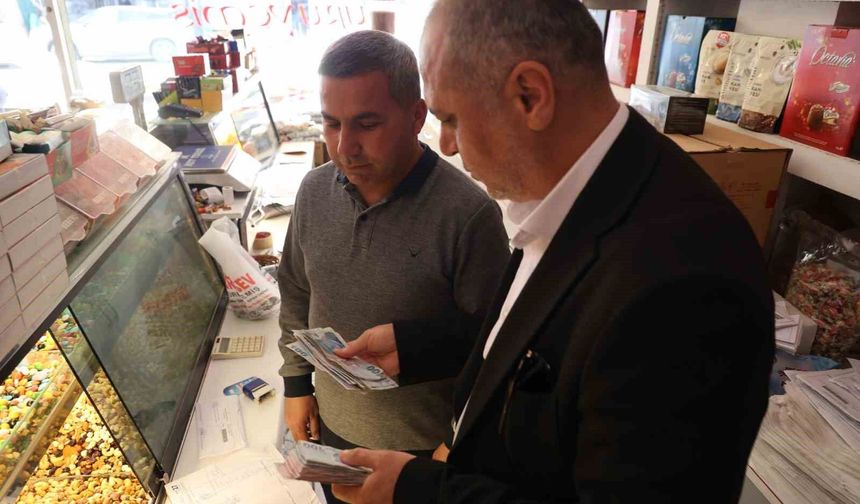 Osmanlı’dan Kalan İyilik: Kozan’da Veresiye Defterleri Kapatıldı