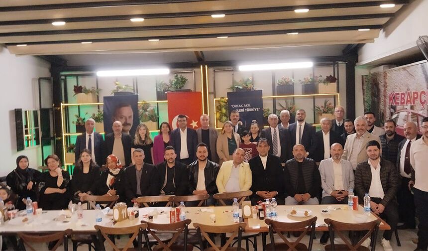 Seyhan’da Anahtar Parti İftarı Yoğun Katılımla Gerçekleşti