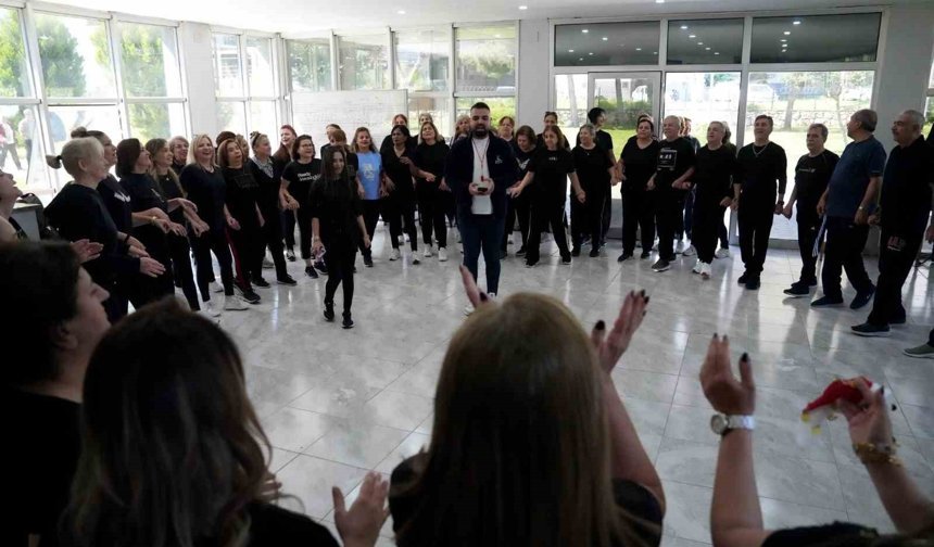 Çukurova’da Bu Kursa Katılanlar Hem Öğreniyor Hem Eğleniyor