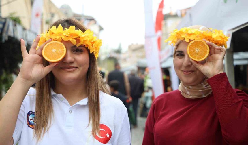 Kozan’da Portakal Çiçeği Coşkusu! Festival Alanı Dolup Taştı