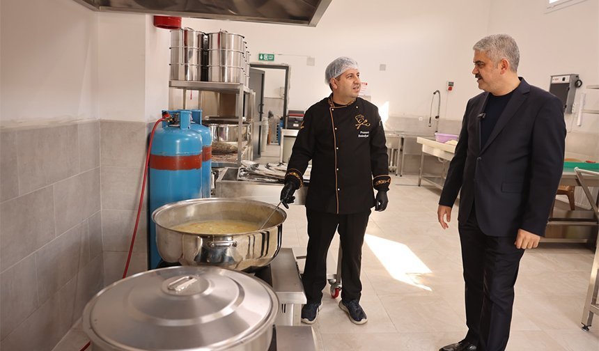 Pozantı Belediyesi’nden Büyük Sosyal Hamle: Ayda 3 Bin 600 Kişiye Sıcak Yemek!