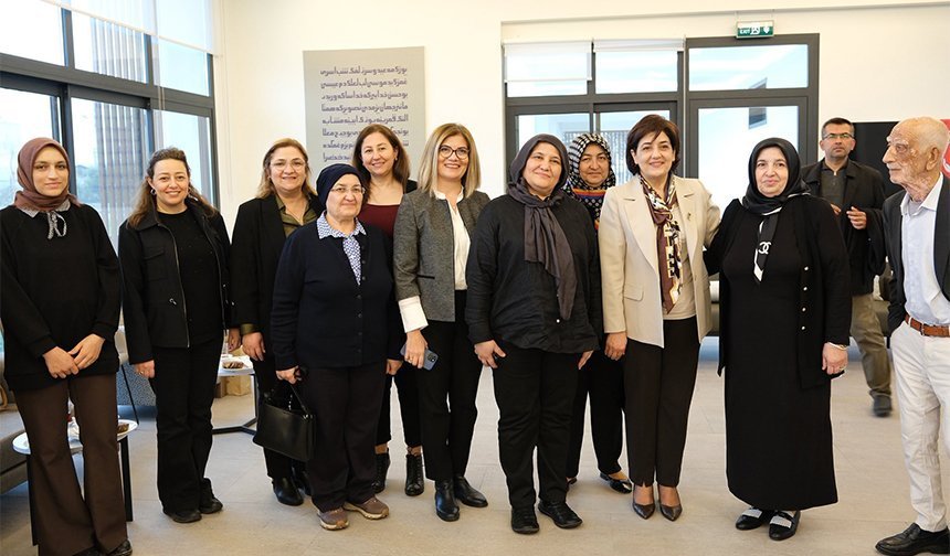 Süreyya Yavuz Hanımefendi, “Kalpten Kalbe Bir Gün” Etkinliğinde Büyüklerle Buluştu!