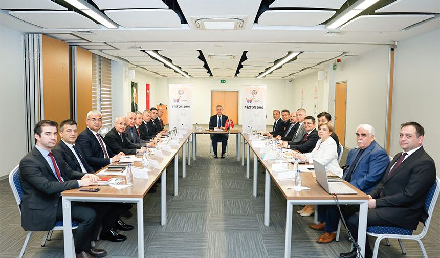Adana İçin Kritik Toplantı! Vizyon 2040 Masaya Yatırıldı