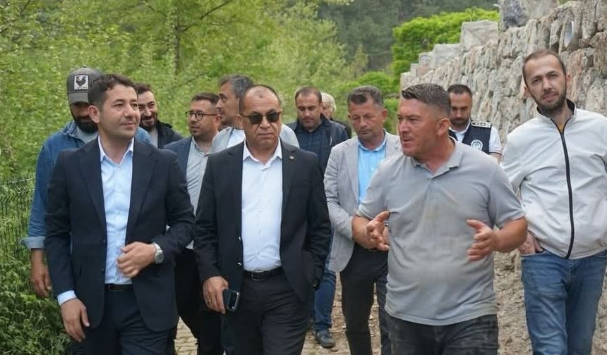 Feke’de Büyük Değişim Başlıyor! Başkan Özen Projeleri Yerinde Gösterdi