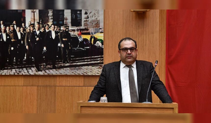 Murat Karatay’dan CHP’ye “Akil Adamlar Heyeti” Çağrısı