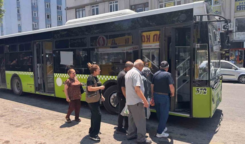Adana’da Toplu Taşımada Klima Krizi! Vatandaşlar İsyan Etti