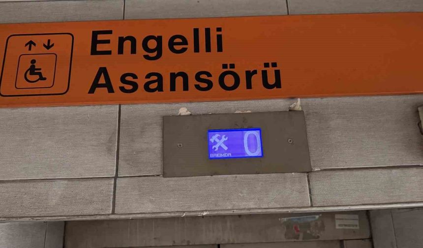Adana'da Engellilerin İsyanı! "Asansör Var Ama Kullanamıyoruz"