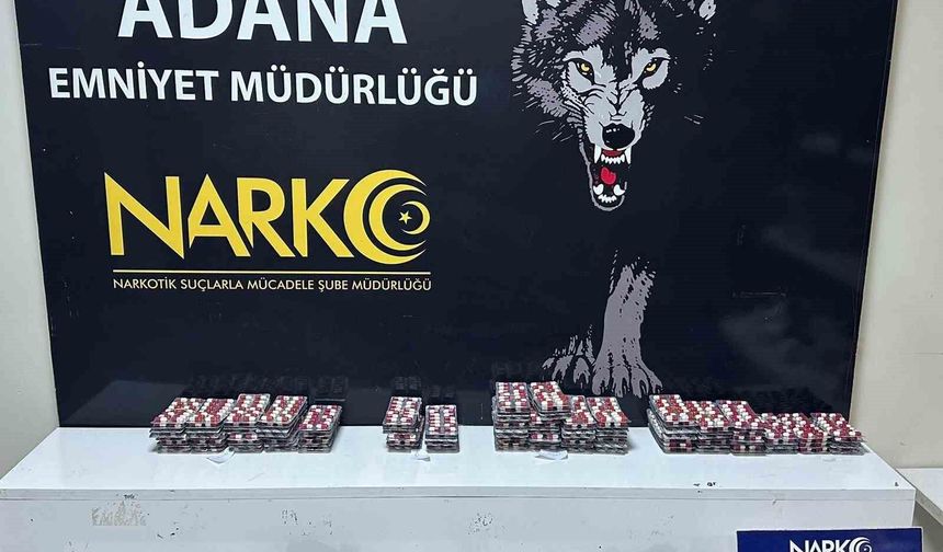 Adana'da Şafak Operasyonu! Binlerce Uyuşturucu Hap ve Silah Ele Geçirildi