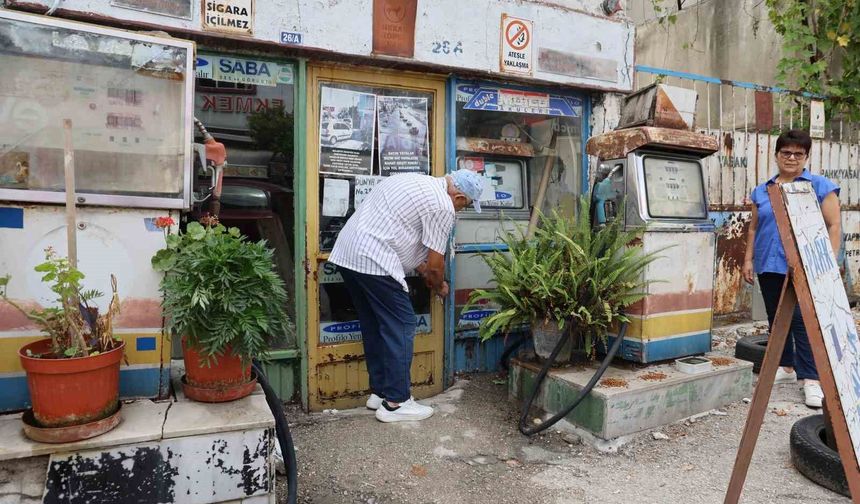 Adana'da Zamana Direnen İstasyon!