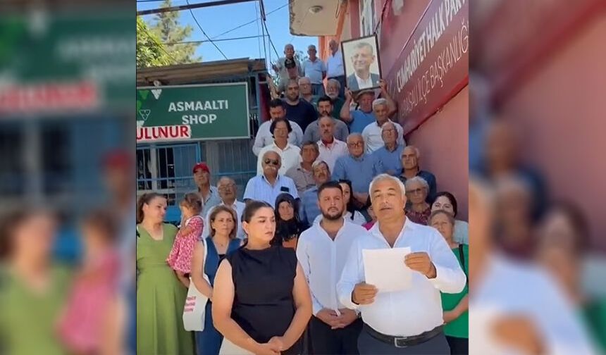 CHP'de Adana'da Peş Peşe İstifalar