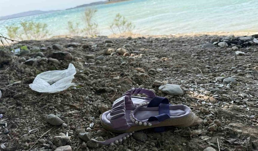 Adana'da Yürek Burkan Olay! Çocuğunun Terliğini Almak İsterken Canından Oldu