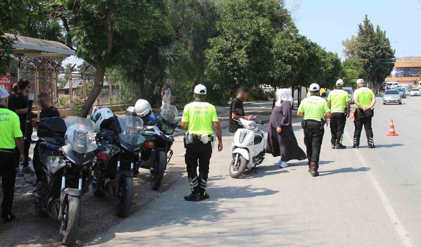 Kasksız Yakalandılar, Söyledikleri Ceza Almalarını Engelleyemedi