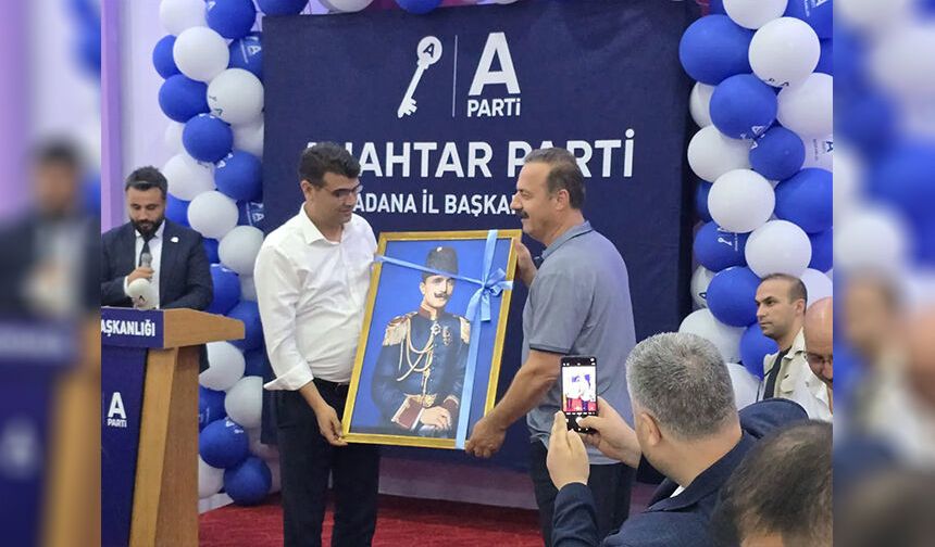 Yavuz Ağıralioğlu'ndan Adana'da Dikkat Çeken Çıkış!