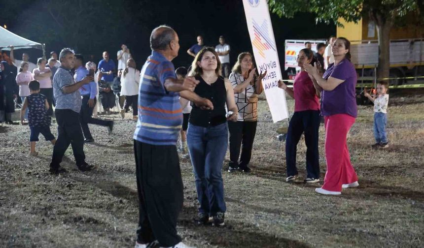 Adana’da 17 Mahalle Tek Bir Şenlikte Buluştu! Kozan’da Renkli Görüntüler