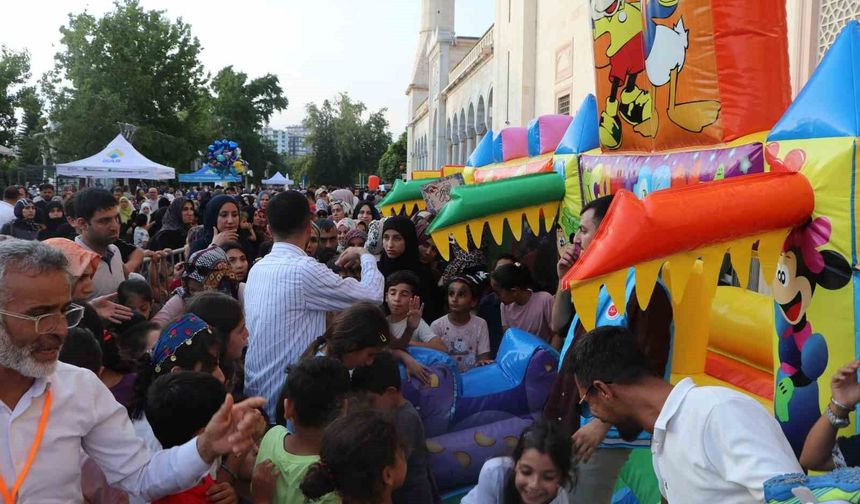 Sabancı Merkez Camii Avlusunda Renkli Buluşma!