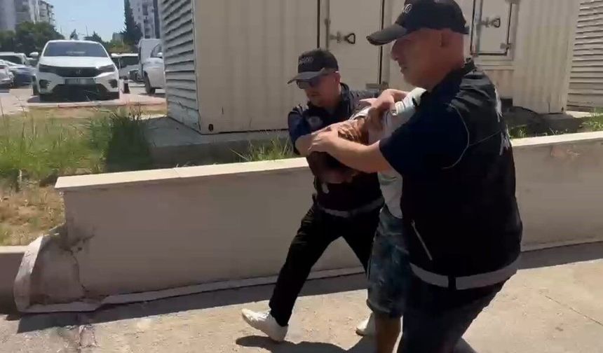 Adana’da Kırmızı Bülten Alarmı! 10 Yıl 10 Ay Hapis Cezasıyla Aranıyordu