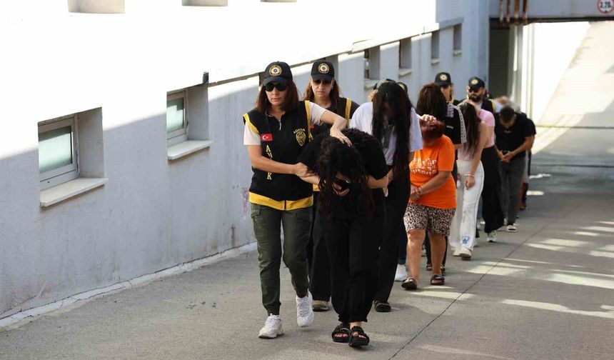 SPA Ve Güzellik Merkezlerine Fuhuş Operasyonu: 17 Kişi Tutuklandı