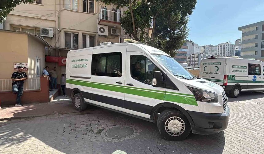 Adana’da Eski Eş Cinayeti: 2 Çocuk Annesi Kadının Cenazesi Adli Tıptan Alındı