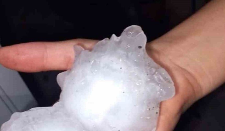 Adana’da Tarım Arazilerine Dolu Darbesi!