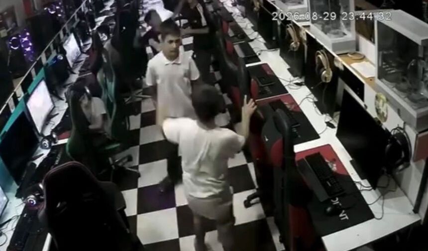 ‘Akran Zorbalığı’ Kamerada!