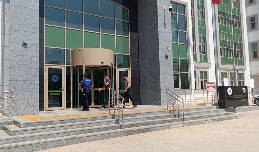 Adana’da Engelli Adamın Darbedildiği Anlar Kamerada!