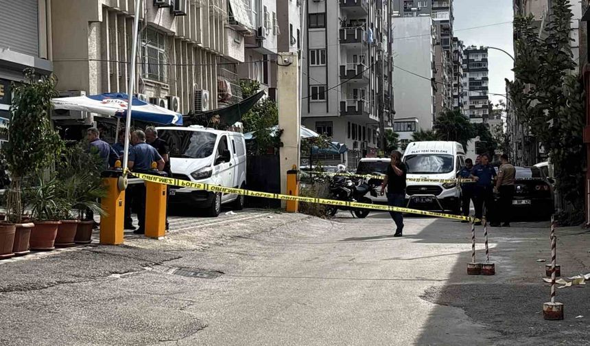 Adana’da İş Yeri Önünde Kanlı Saldırı: 1 Ölü, 1 Yaralı