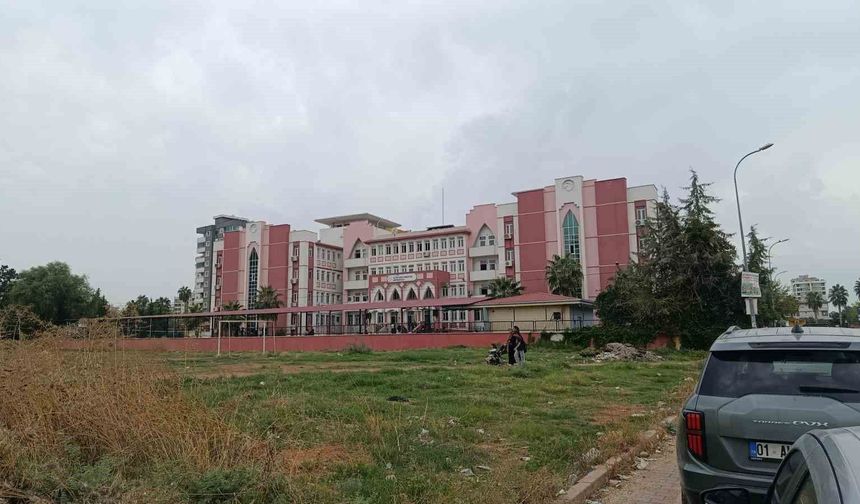 Adana’da Okulda Bıçaklı Dehşet!