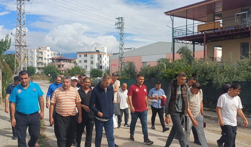 Adana’da Dünya Yürüyüş Günü’nde Özel Bireylerden Anlamlı Etkinlik