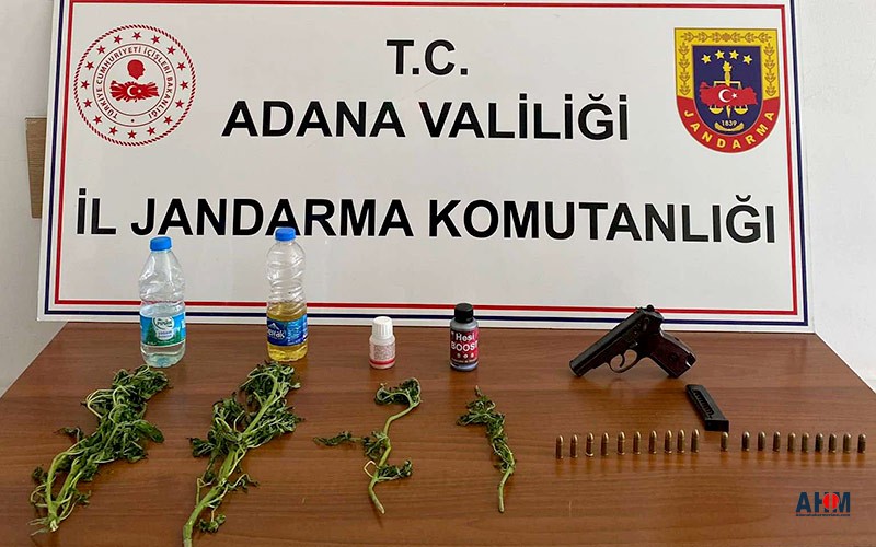 Jandarma'dan Flaş "Ruhsatsız Tabanca ve Uyuşturucu" Operasyonu