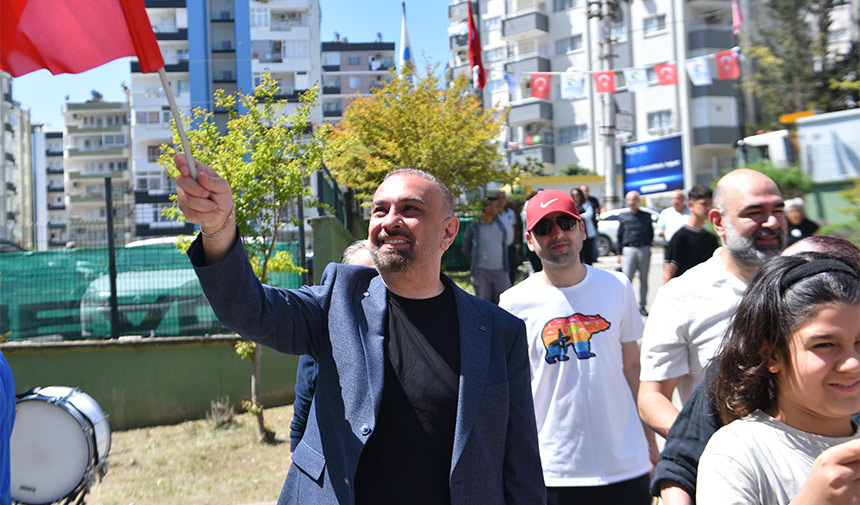 Taniremreuzelgecici Bayrak