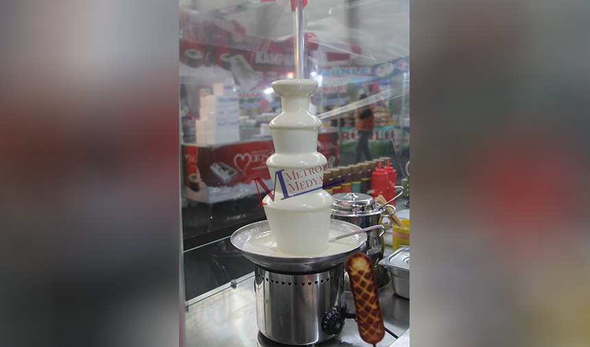 Beyaz Cikolata Selalesi