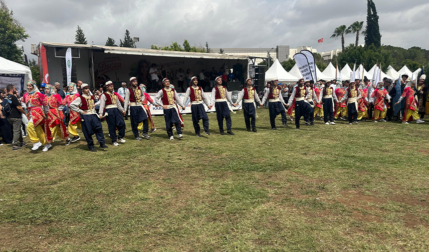 Unifest Halk Oyunlari