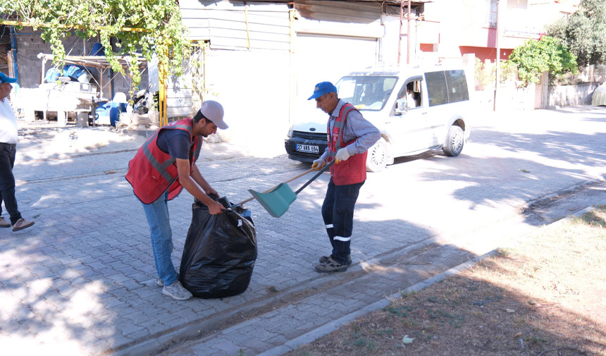 Ceyhan Belediyesi Cevre Temizligi