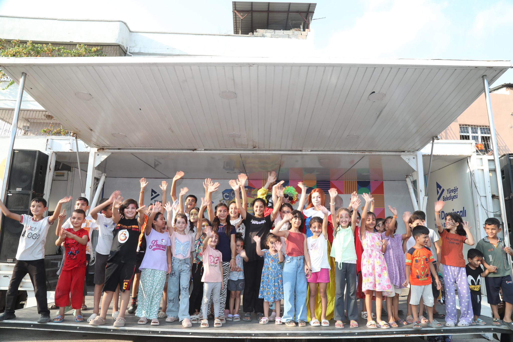 Gy2Z J0R Wo A A Z Zi8