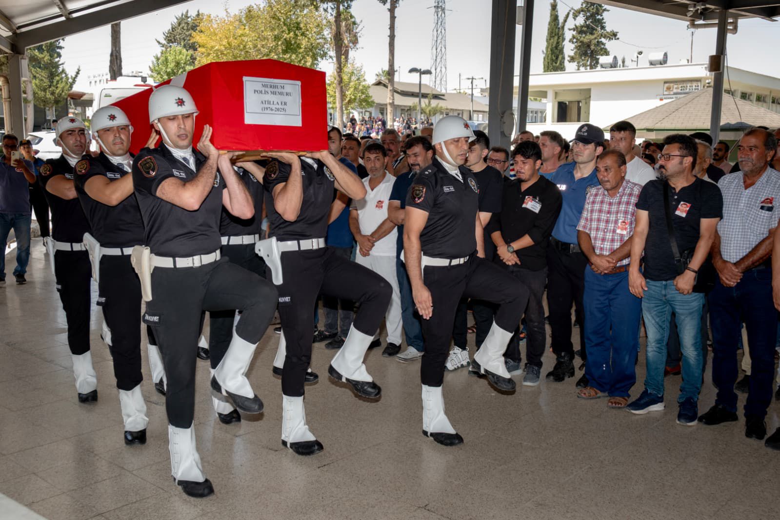 Gy9 Nj Ii Xo A A R Wq4