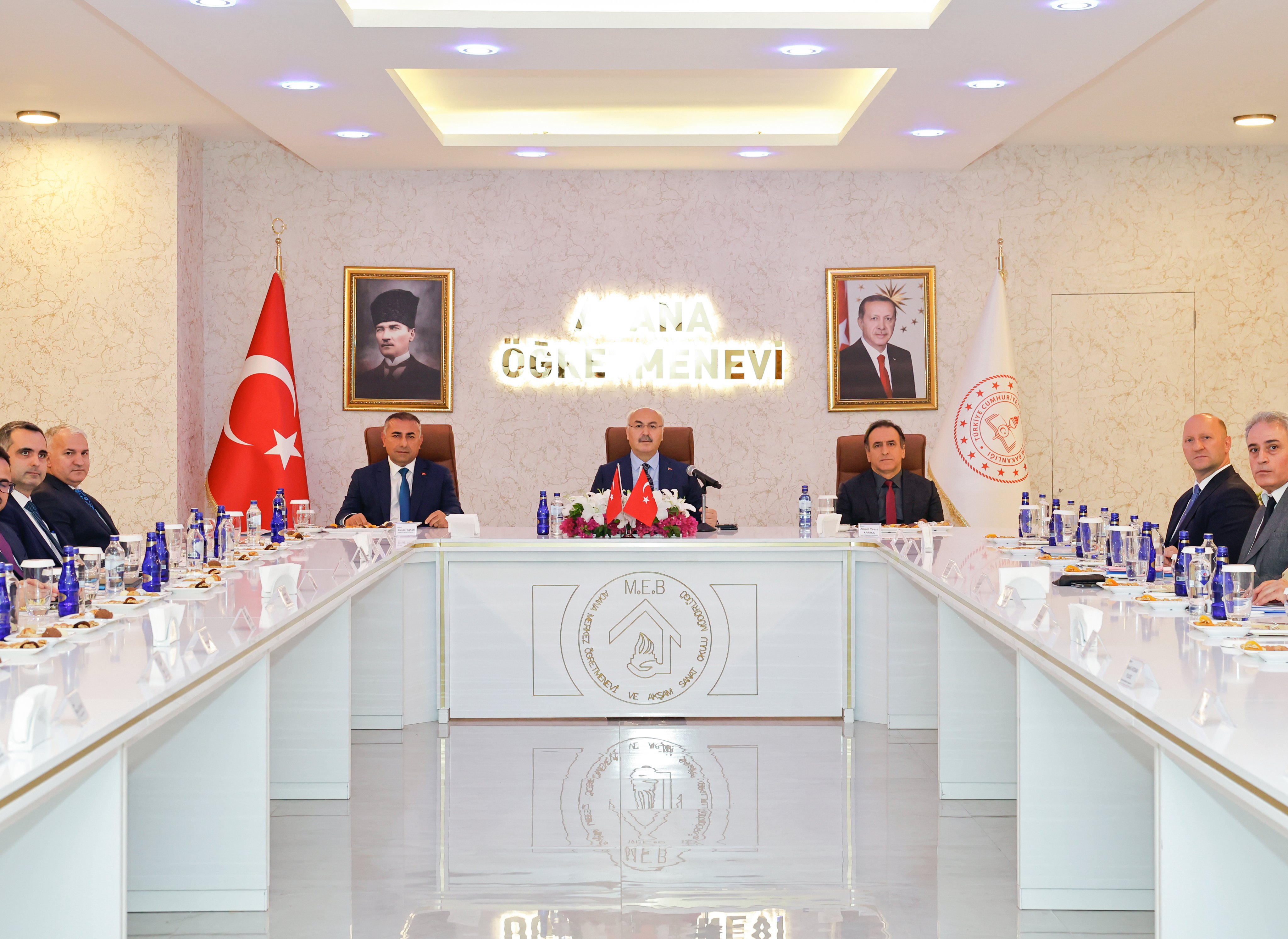 Gyy2 Duq Xo A A3X O V