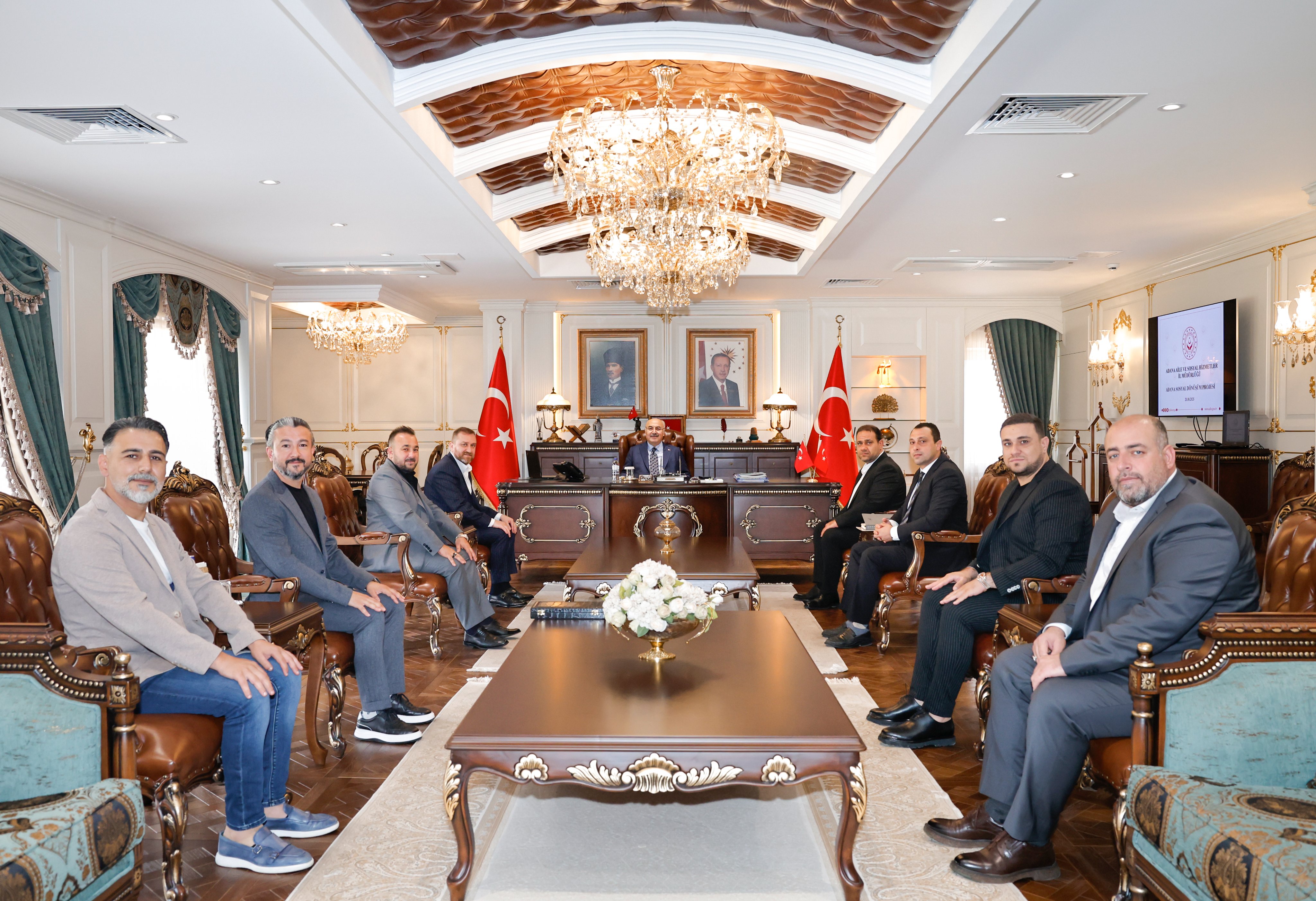 Gyz Bh Qi W A A Ax Xn8