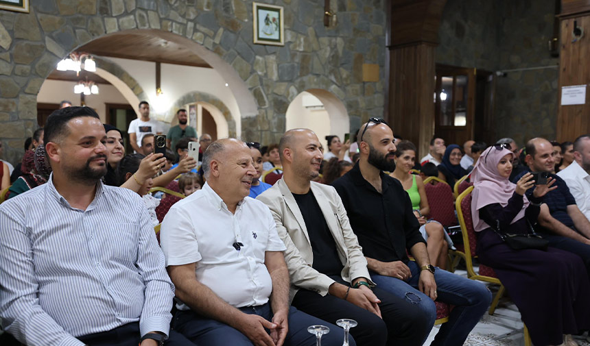 Yuregir Halki 30 Agustos Kutlamasi