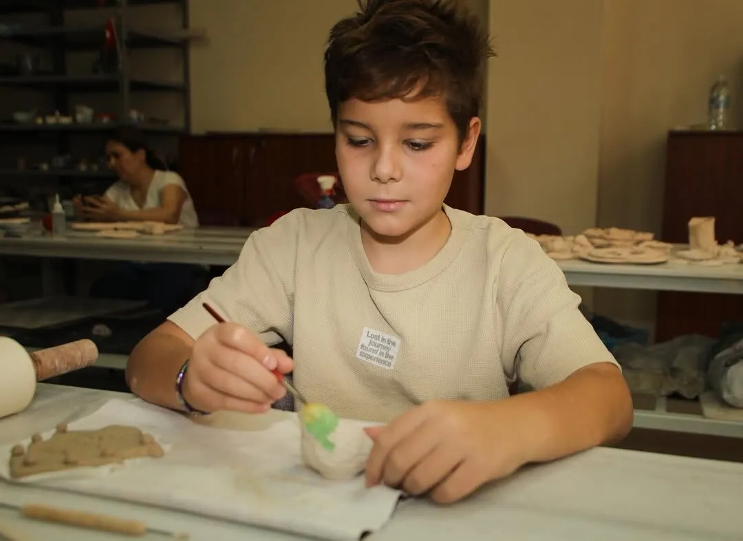 Yuregirde Yaz Tatili Seramikle Sekilleniyor Minikler Sanatla Bulusuyor 1