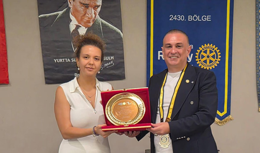 Plaket Takdim Eryigit