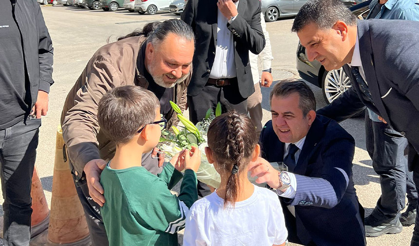 Emrah Beris Ve Kolej Ogrencileri