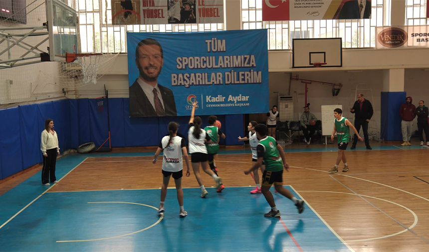 Ceyhan’da Kurtuluş Coşkusu Parkeye Taştı Gençler Potada Ter Döktü Haberi 2