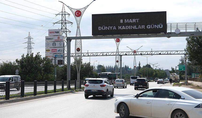 8 Mart Adana’da Farkındalık Haftasına Dönüştü Kadın Dayanışması Sokaklarda! Haberi3