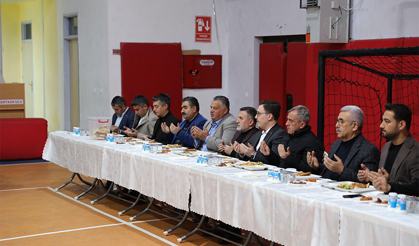 A K Parti Adana İl Başkanı Tamer Dağlı’dan Ramazan Ziyaretleri Tufanbeyli