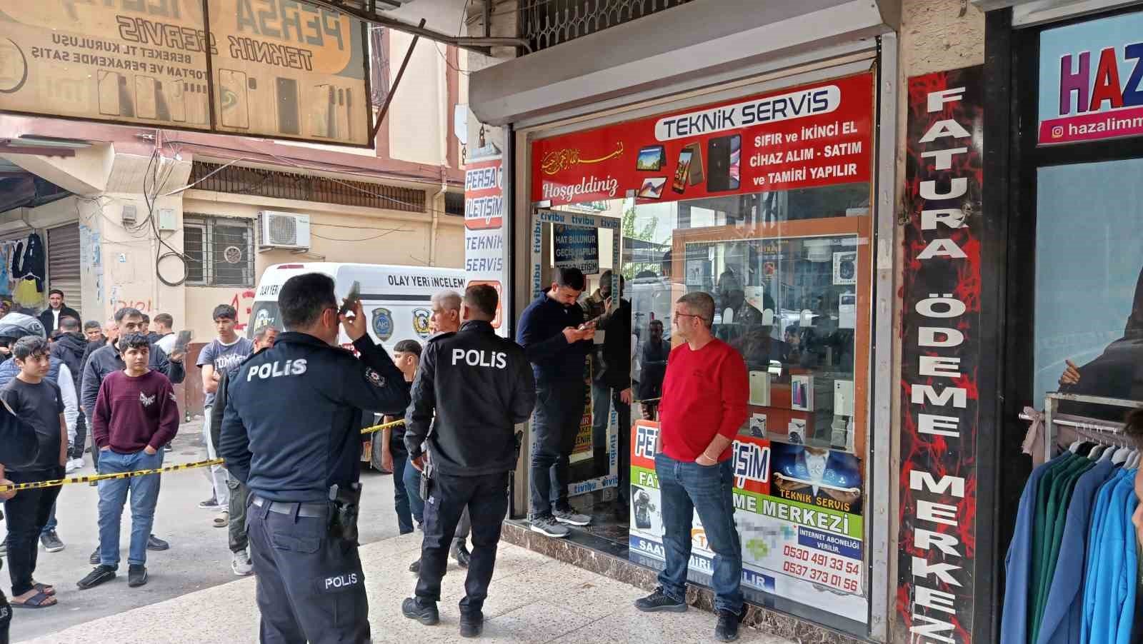 Adana’da Kan Donduran Olay: Cep Telefonu Bayisinde Cinayet