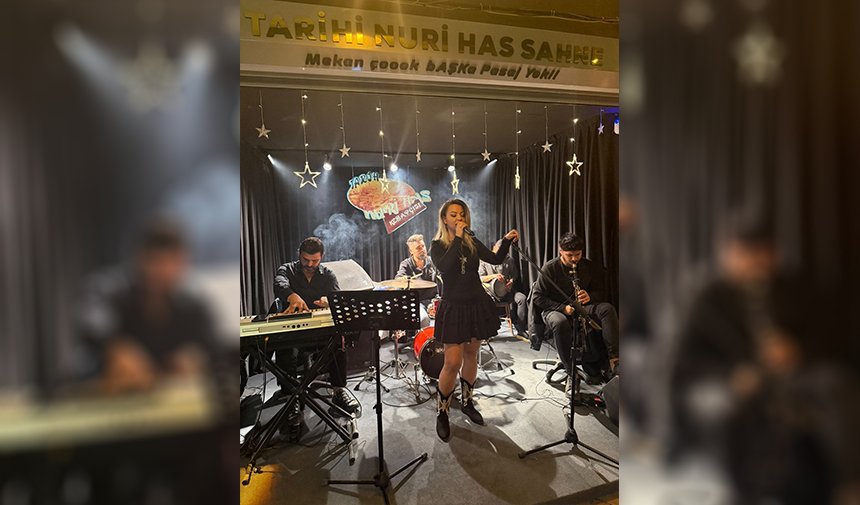 Adana’da Eğlencenin Adresi Değişmiyor Her Hafta Aynı Sahnede Zirvede Haberi2