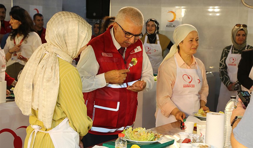 Kızılay’dan Kadınlara Jest 4