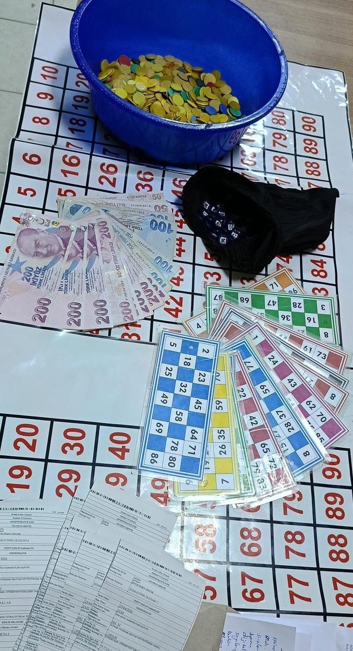 Kozan’da Kumar Baskını! 22 Kişiye Rekor Ceza
